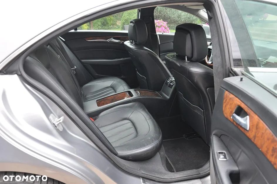 Mercedes-Benz CLS - 7