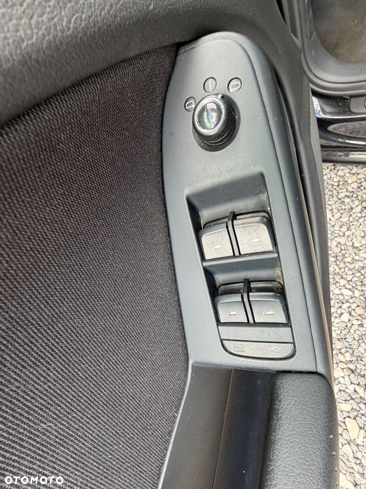 Audi A4 Avant 2.0 TDI DPF Ambiente - 17