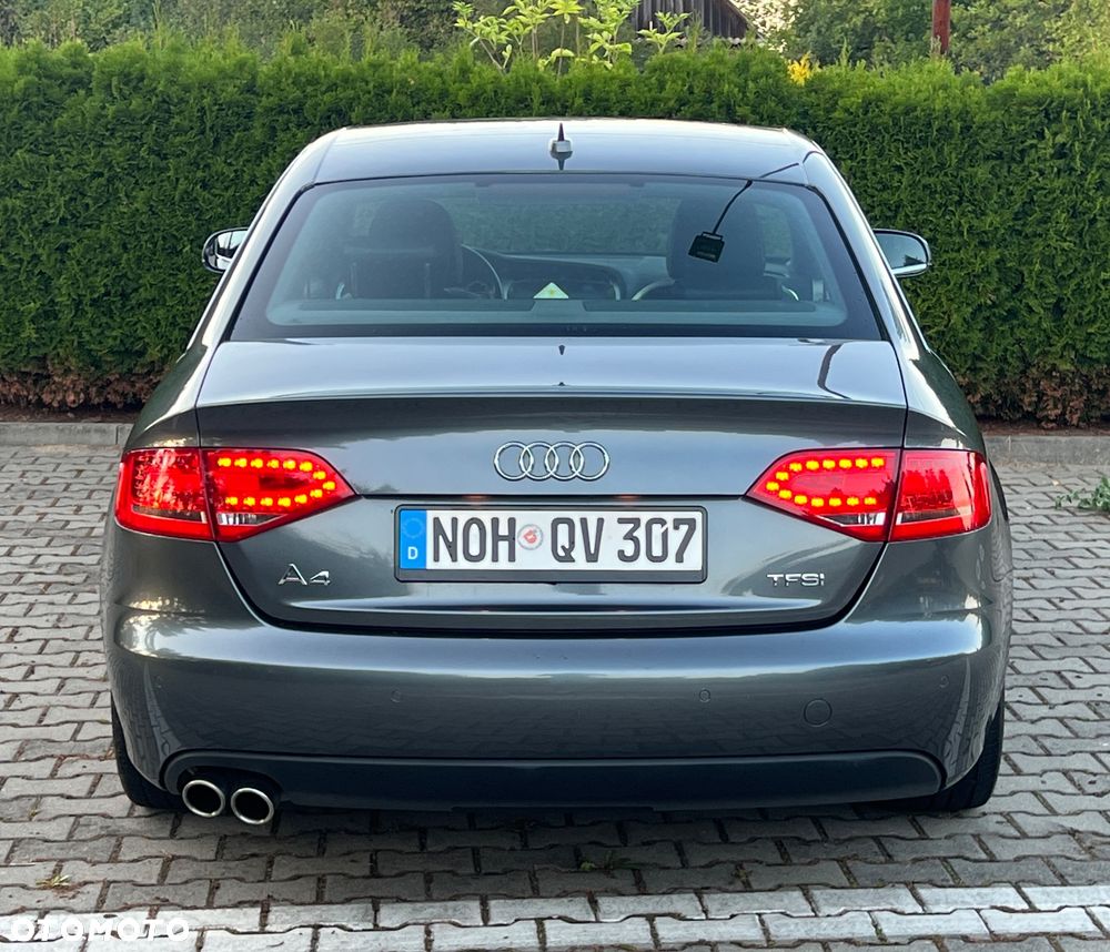 Audi A4 Limousine - 7