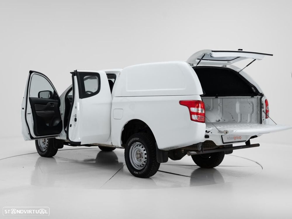 Mitsubishi L200 2.4 DI-D Club 4WD c/iva - 5