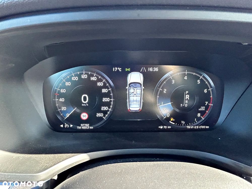 Volvo V60 T5 Momentum Pro - 27