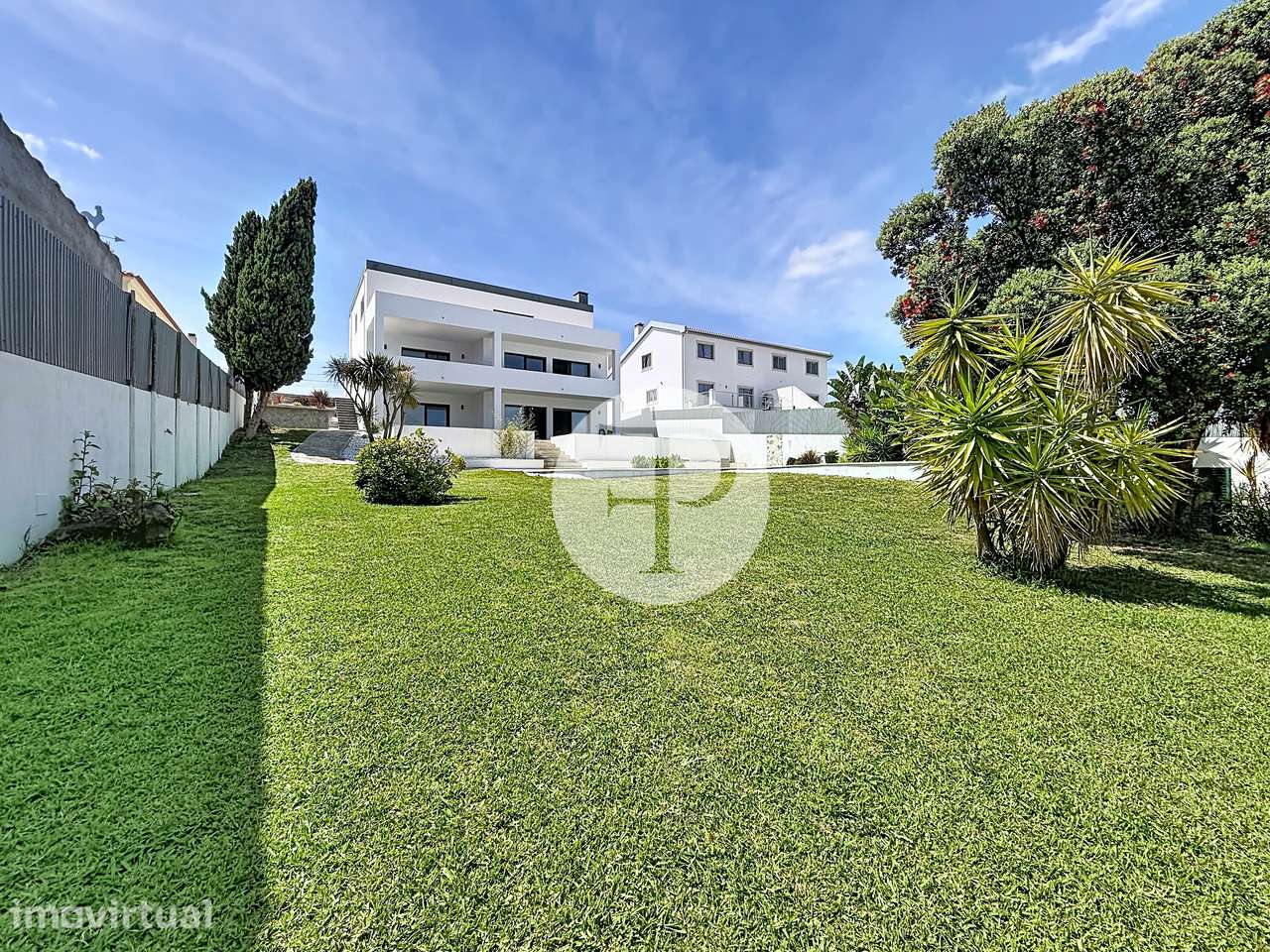 Moradia T4 contemporânea | Piscina e jardim 1.716 m² | Nadadouro - Grande imagem: 2/44