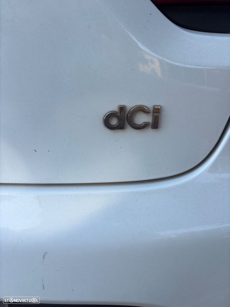 Renault Clio - 17