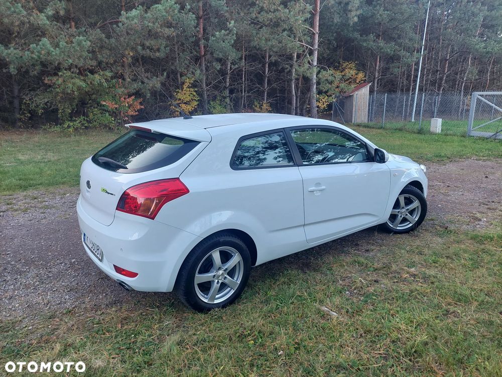 Kia ProCeed 1.4 CVVT Edition 7 - 18