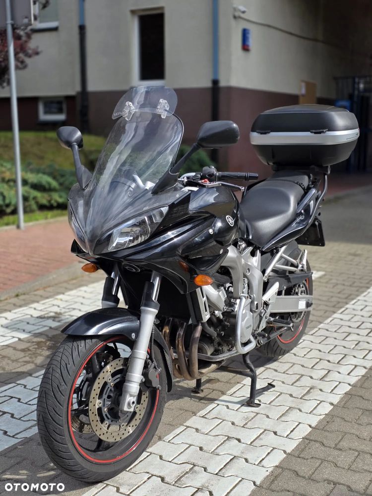 Yamaha FZ6 - 1