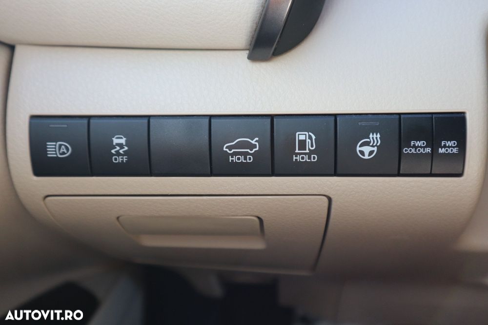 Toyota Camry 2.5 Exclusive - 11