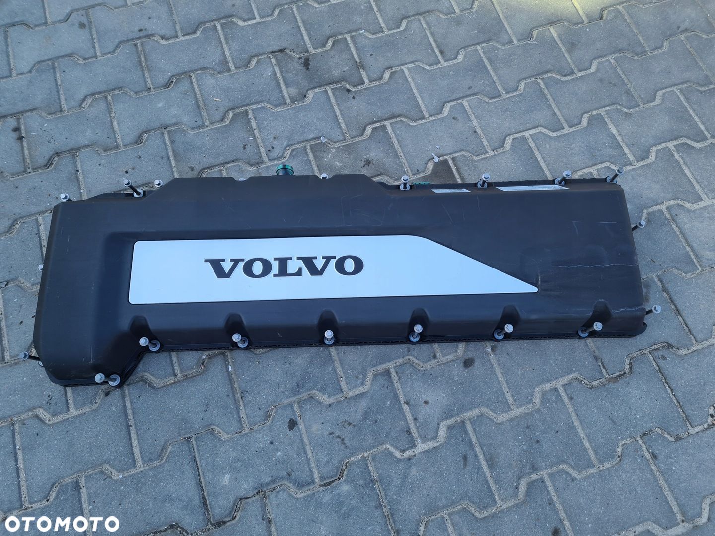 OSŁONA SILNIKA POKRYWA ZAWORÓW TRUMNA VOLVO FH 4 FM 4 D13K 460 K4 - 1