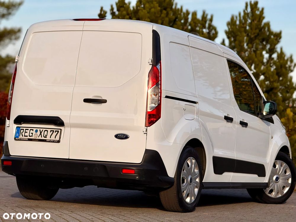 Ford Transit Connect - 17