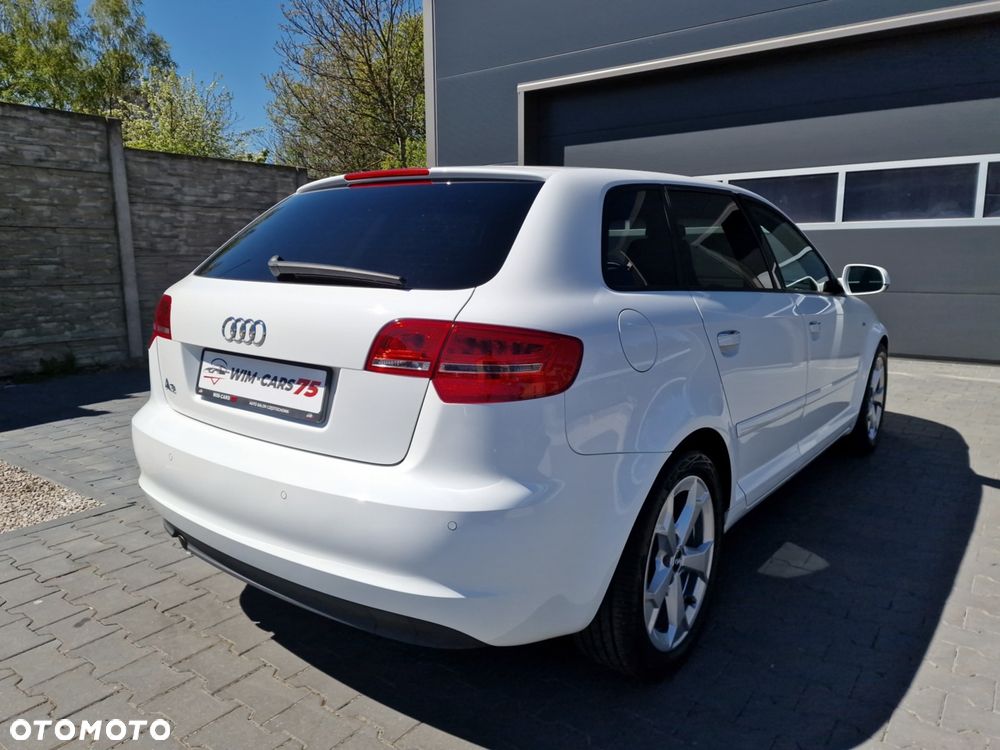 Audi A3 Sportback 2.0 TDI DPF S line Sportpaket - 13