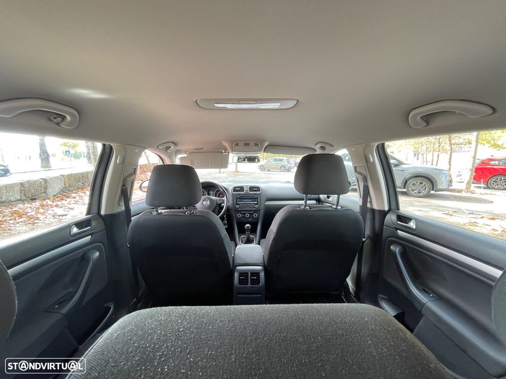 VW Golf Variant 1.6 TDi Confortline - 13