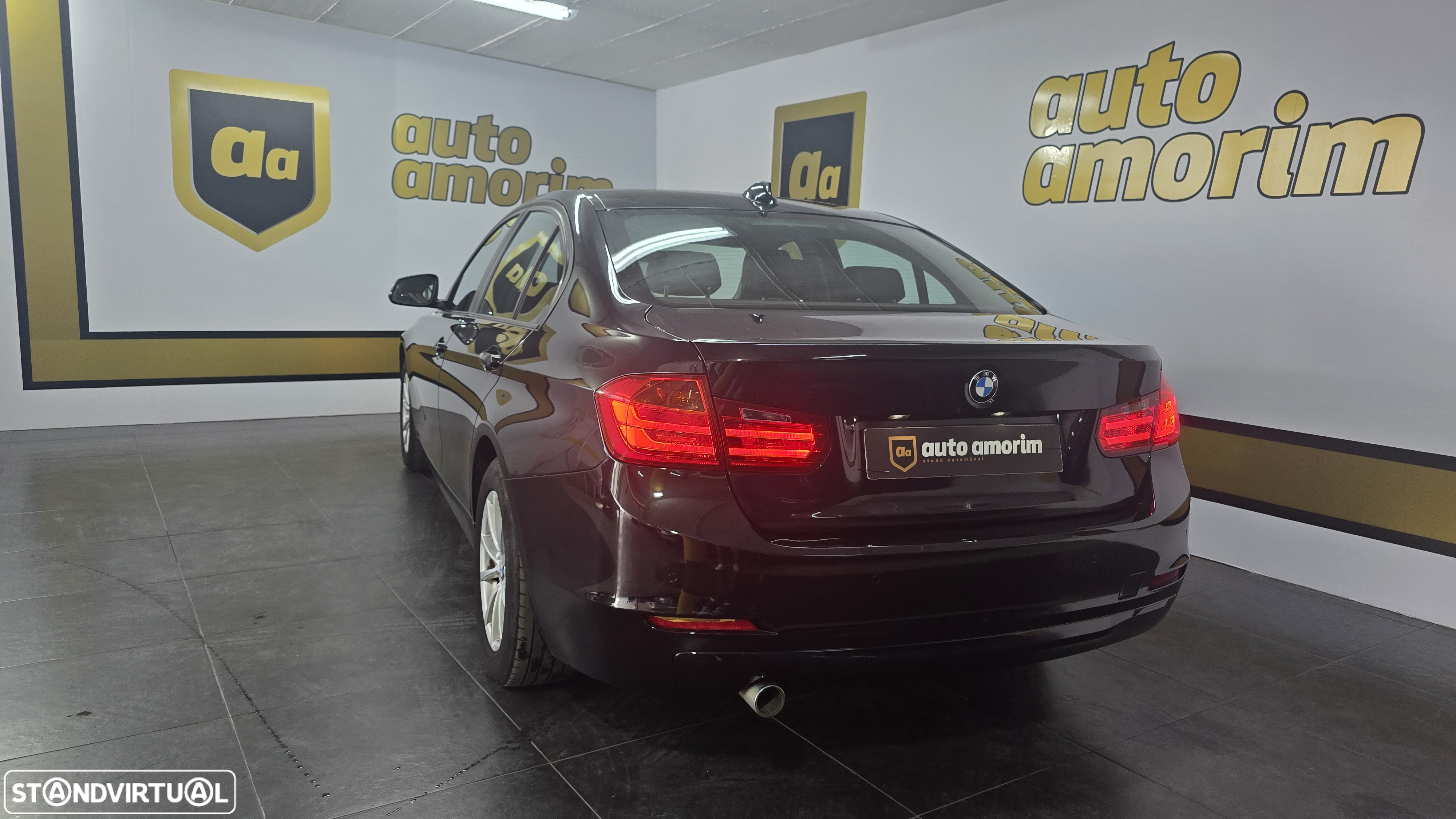 BMW 318 d Auto Exclusive - 15