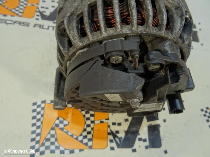 Alternador Ford Galaxy (Wgr)  028903030 / 028 903 030 /  0124515117 - 5