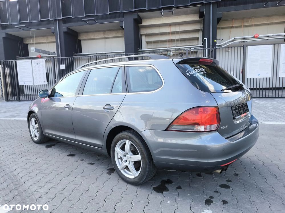 Volkswagen Golf - 5