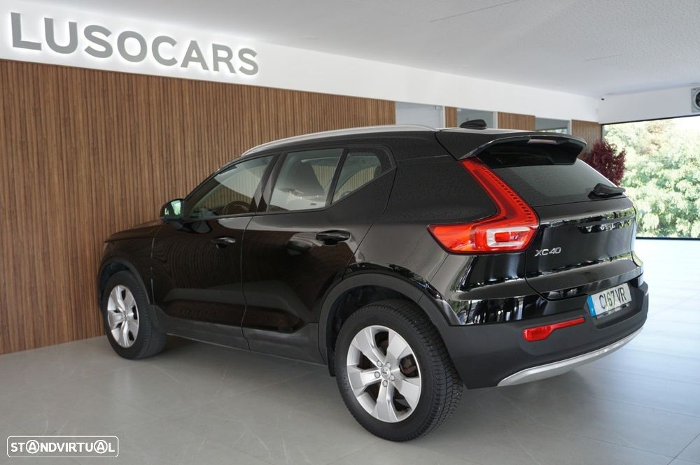Volvo XC 40 T2 Momentum Pro - 43