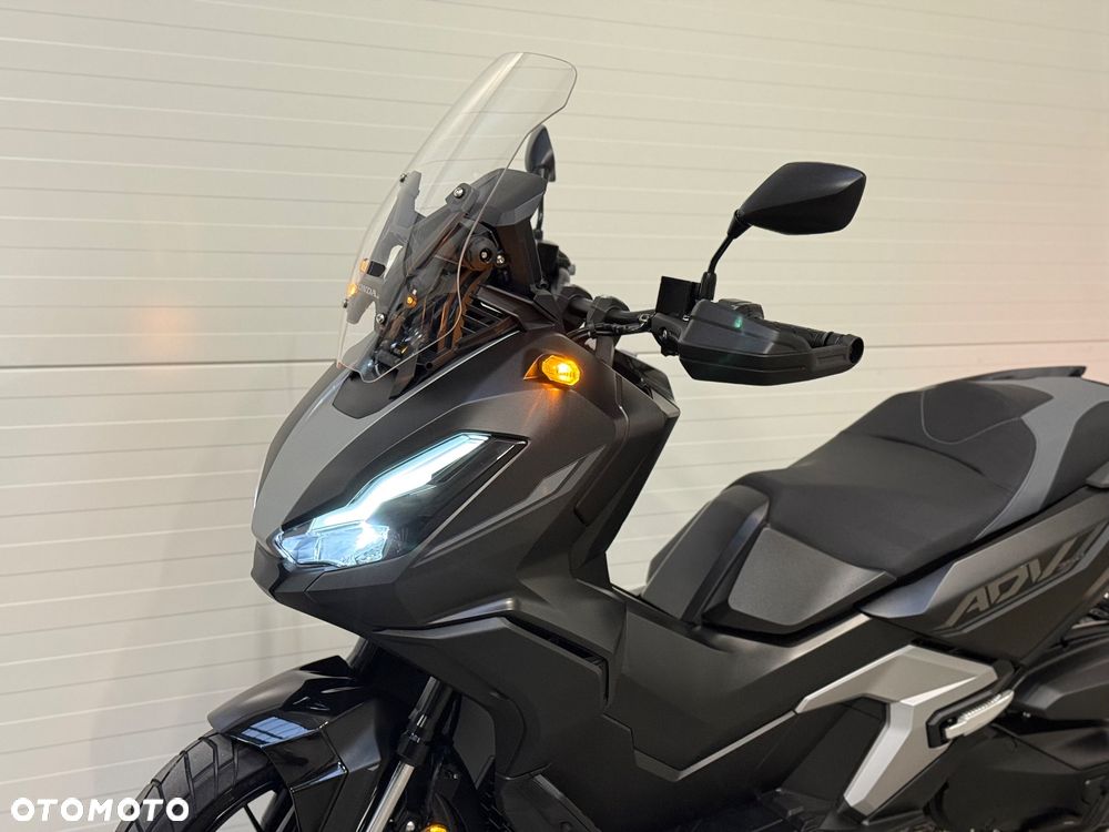 Honda ADV350 - 20