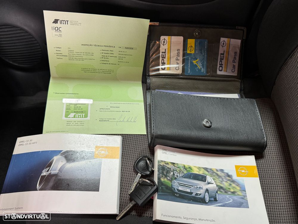 Opel Corsa 1.2 Twinport Cosmo - 34