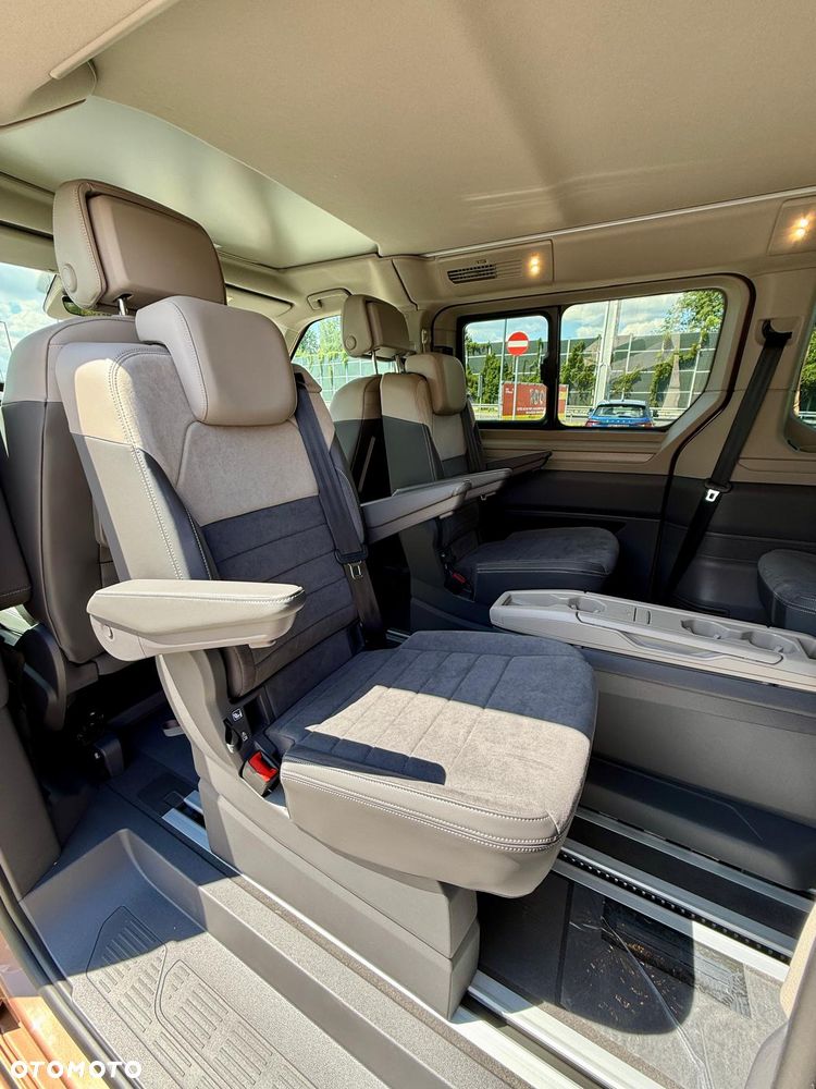 Volkswagen California - 32