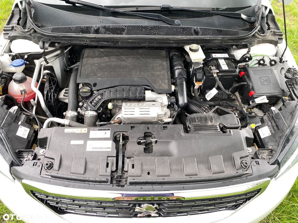 Peugeot 308 1.2 PureTech GPF GT S&S EAT8 - 20