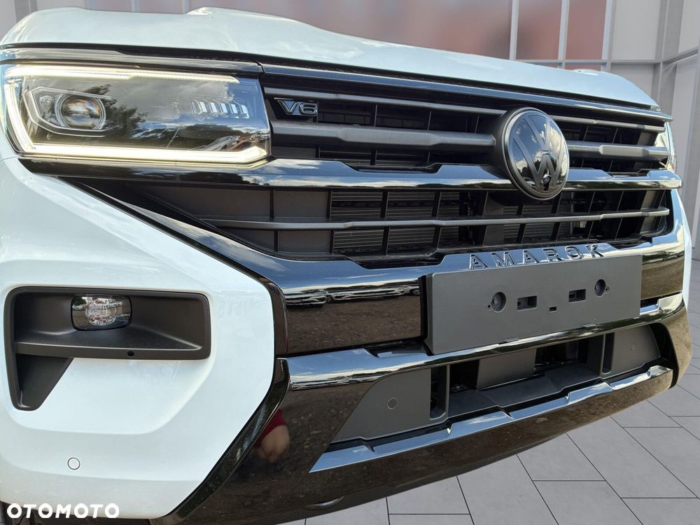 Volkswagen Amarok - 12