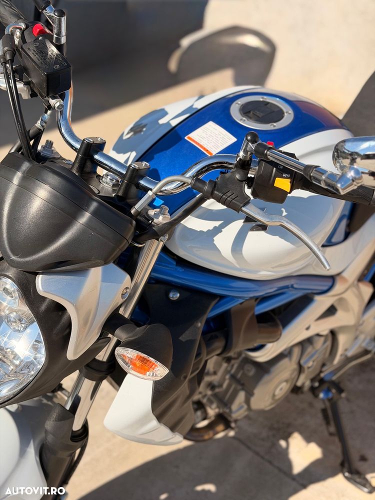 Suzuki SFV 650 Gladius - 5