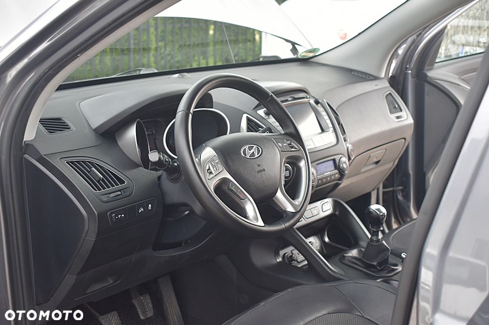 Hyundai ix35 1.6 2WD Fifa World Cup Edition - 18