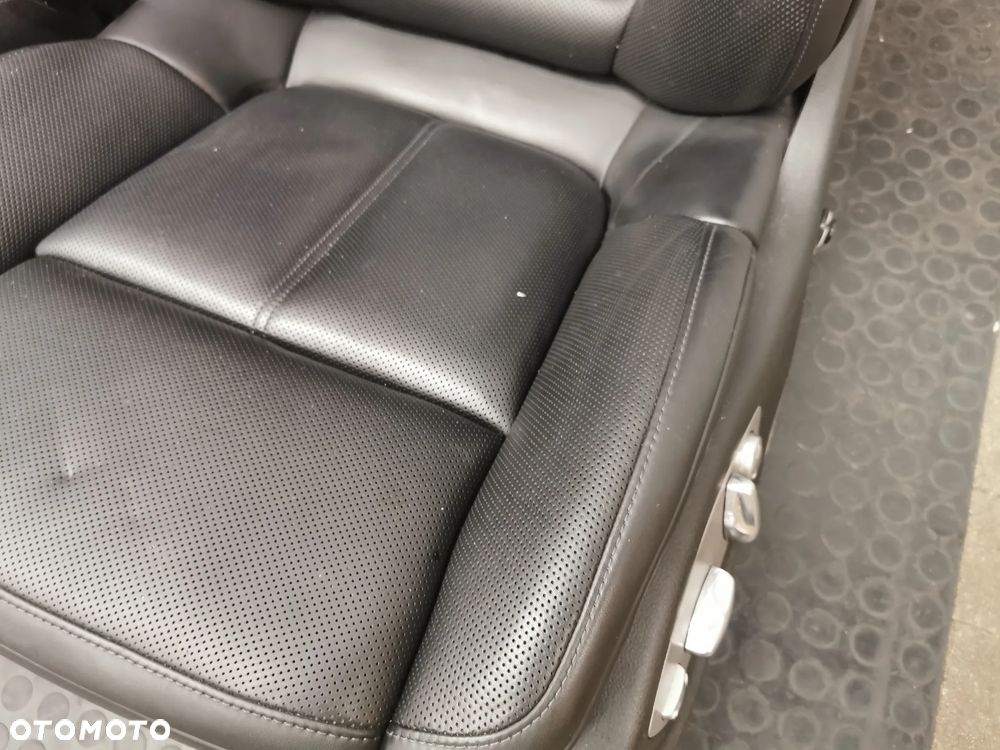Porsche Macan 95B fotele kanapa tapicerki komplet czarna skóra - 4