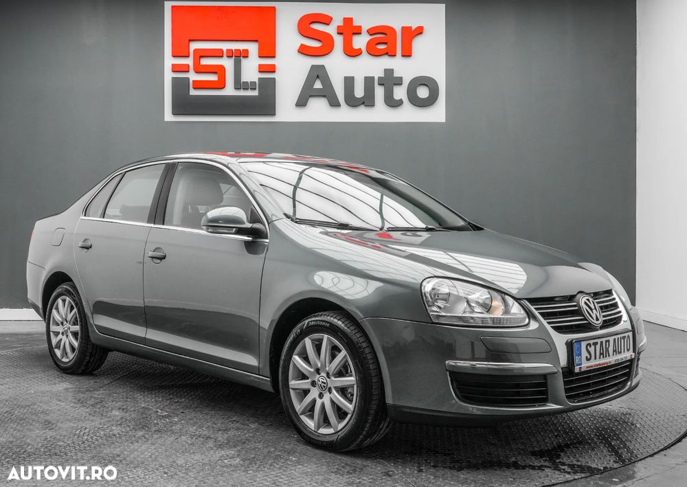 Volkswagen Jetta 1.9 TDI Sportline DSG - 3