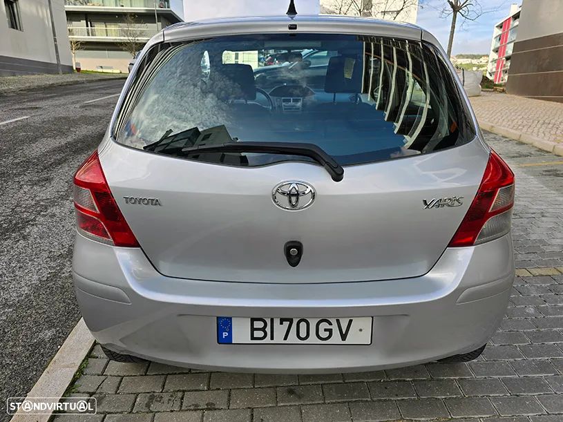 Toyota Yaris 1.0 VVT-i Cool Edition - 5