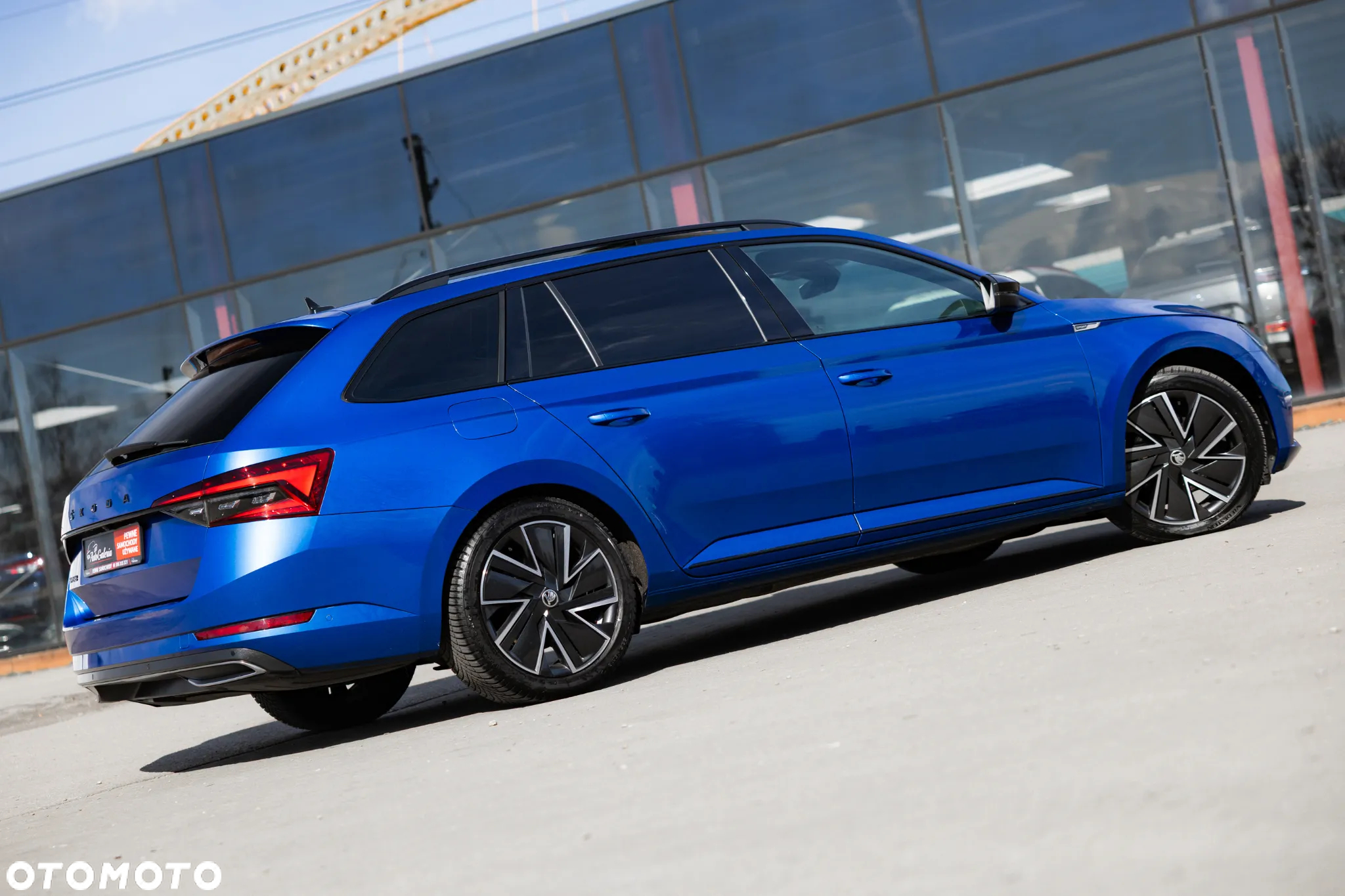Skoda Superb 2.0 TDI DSG Sportline - 10