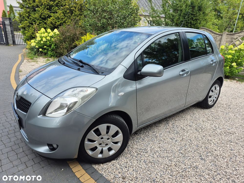 Toyota Yaris 1.3 VVT-i Sol - 15