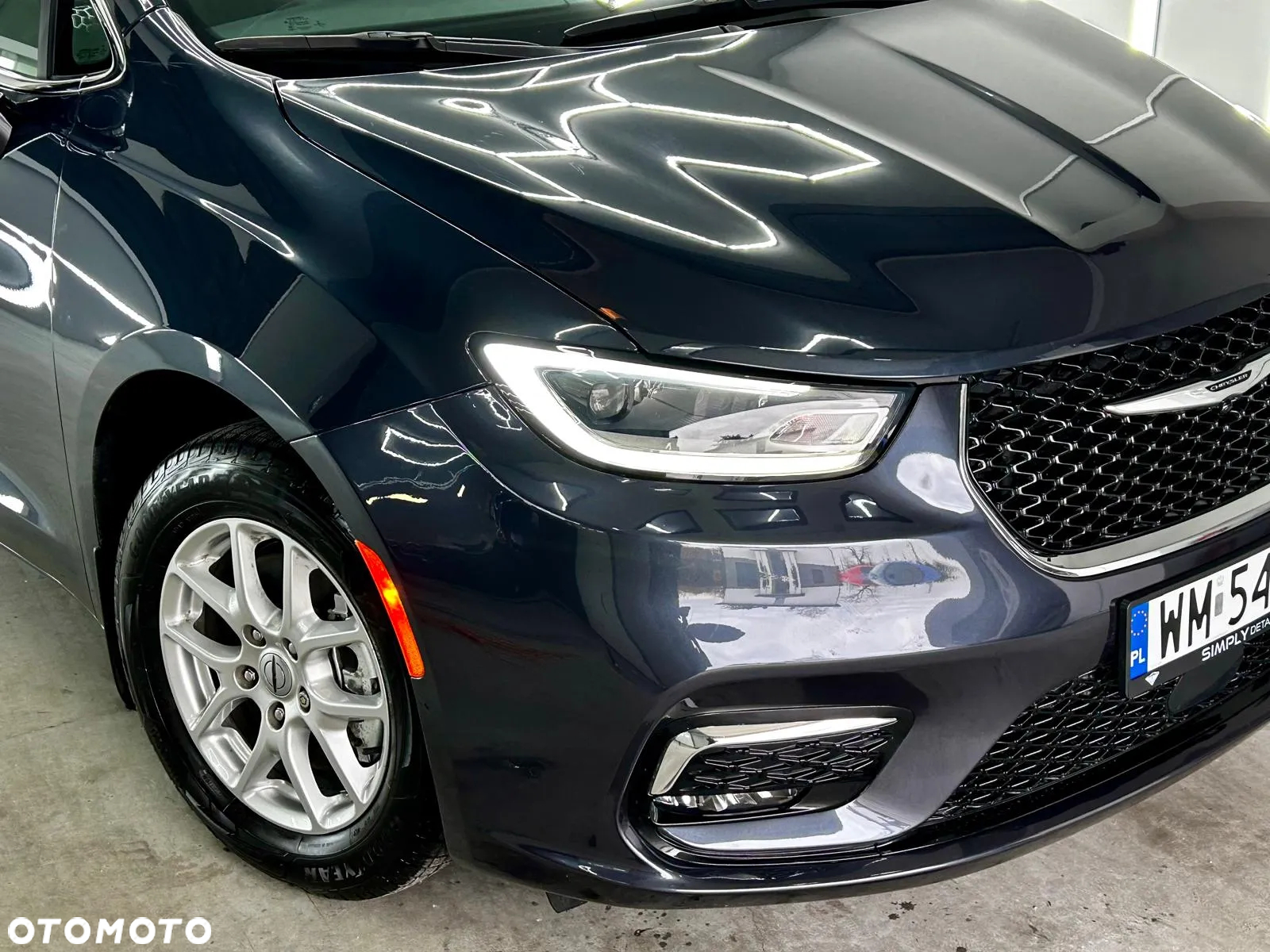 Chrysler Pacifica - 3