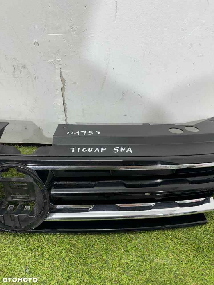 Grill Atrapa VW Tiguan 2 5NA 15-20 R-Line - 3