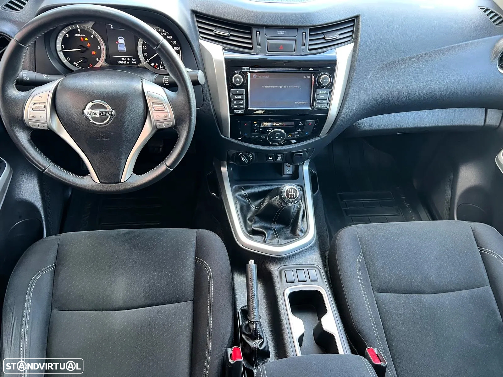 Nissan Navara 2.3 dCi CD 4WD Tekna - 7