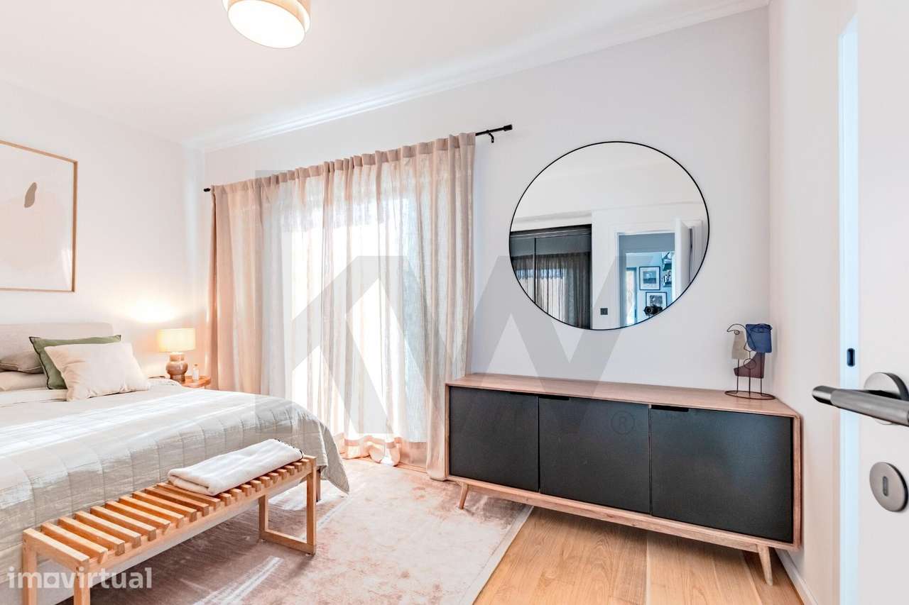 Townhouse Renovada com Terraço e Apontamento de Mar em Condomínio Priv - Grande imagem: 4/52