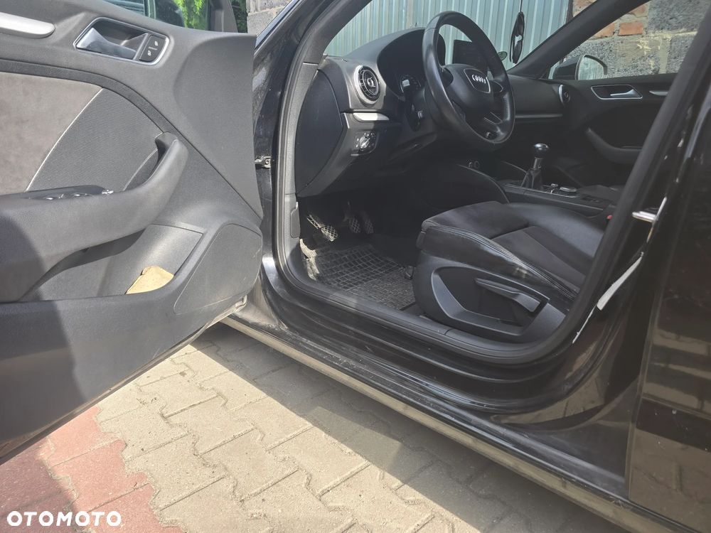 Audi A3 1.6 TDI Ambition - 14