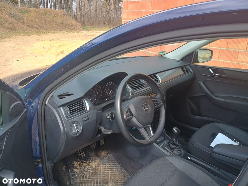 Skoda RAPID 1.2 TSI Drive - 4