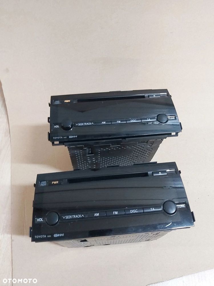 Toyota Prius II radio CD 86120-47110 - 1