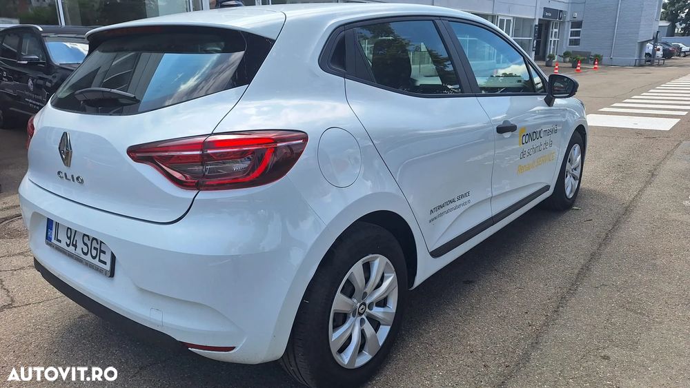 Renault Clio - 8