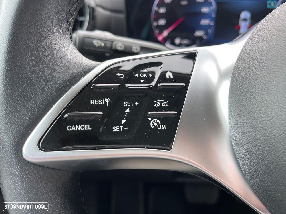 Mercedes-Benz A 200 Standard - 23