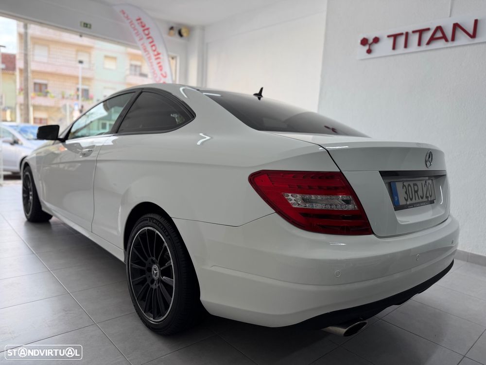 Mercedes-Benz C 220 CDI DPF (BlueEFFICIENCY) 7G-TRONIC - 4