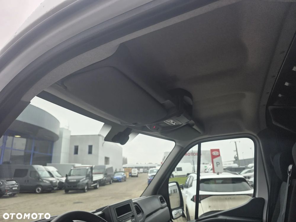 Renault Master L2H2 Silnik 2,3 - 9