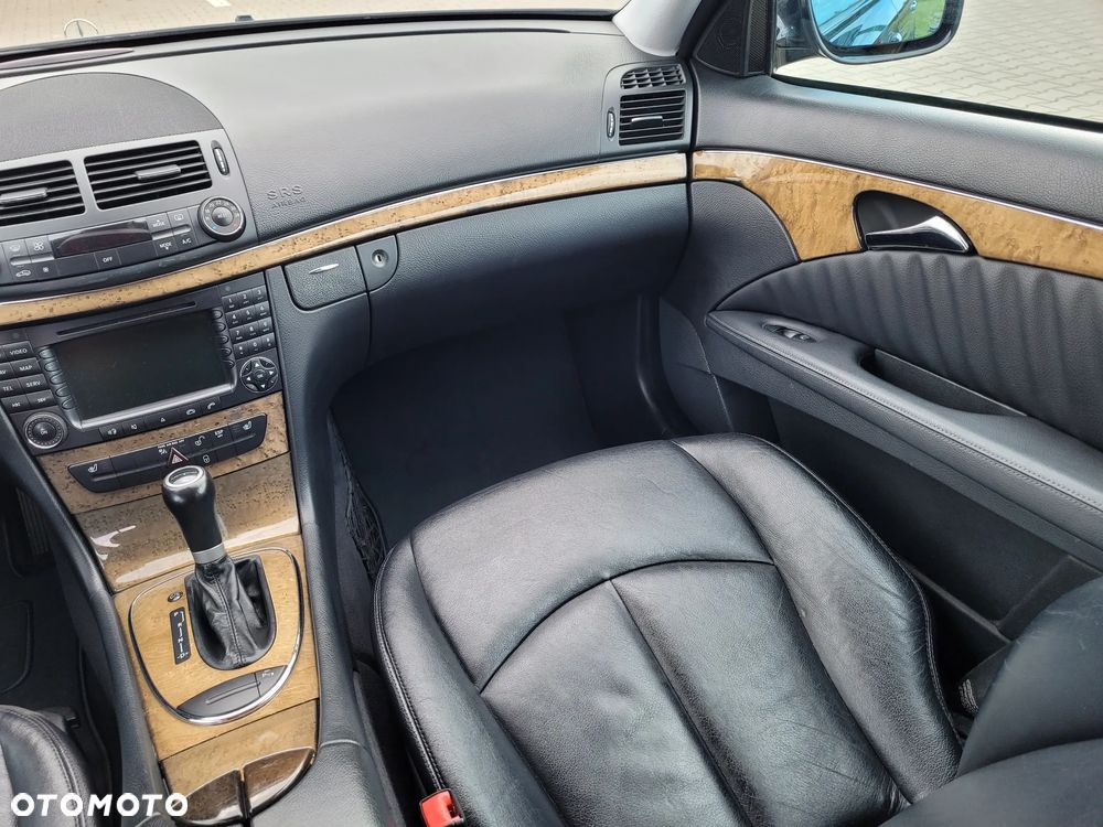 Mercedes-Benz Klasa E 320 CDI 7G-TRONIC Avantgarde BusinessEDITION - 20