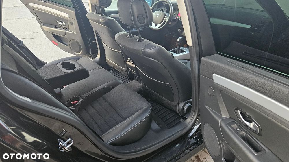 Renault Laguna Grandtour 2.0 dCi Dynamique - 11