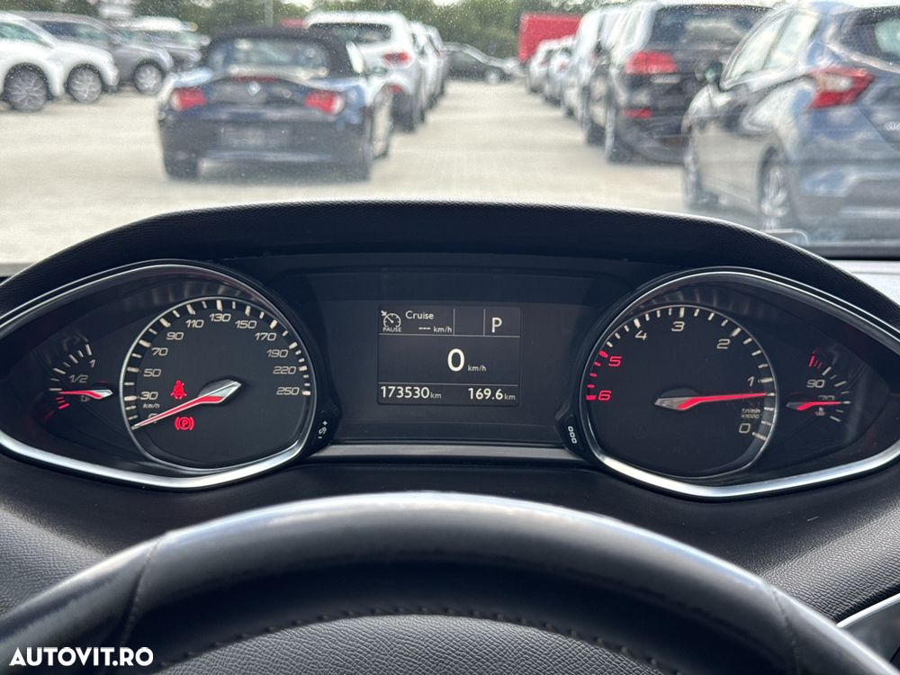 Peugeot 308 BlueHDi 130 EAT8 Stop & Start Allure - 19
