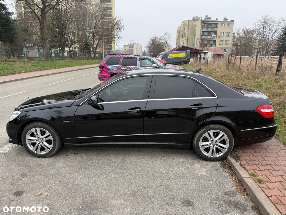 Mercedes-Benz Klasa E 250 CDI DPF BlueEFFICIENCY 7G-TRONIC Avantgarde - 6