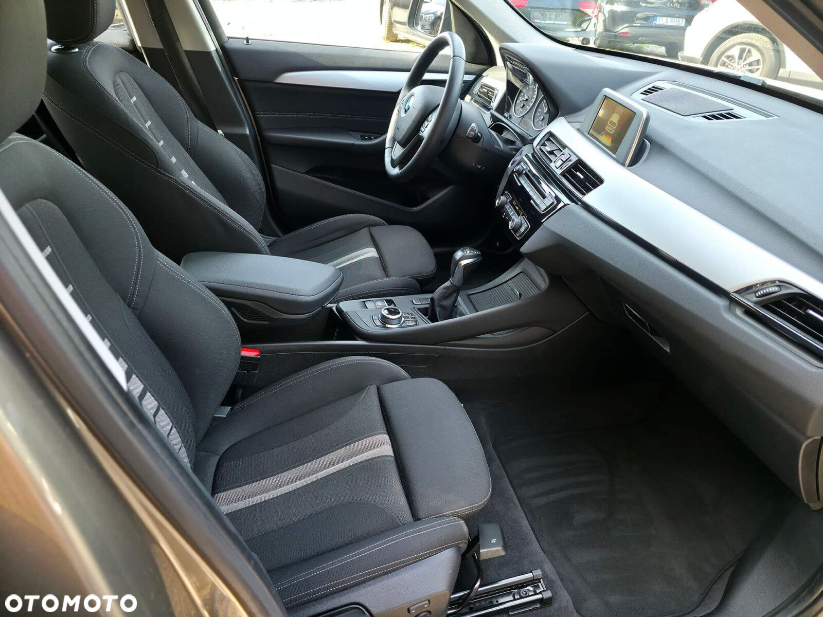 BMW X1 - 13