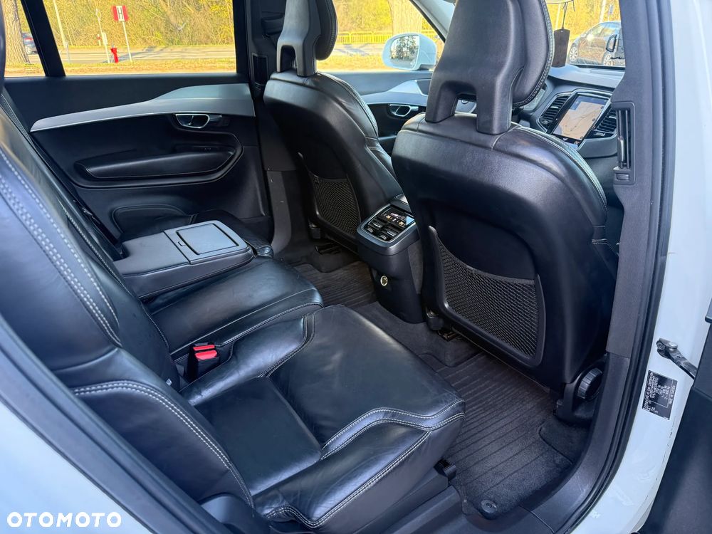 Volvo XC 90 - 16