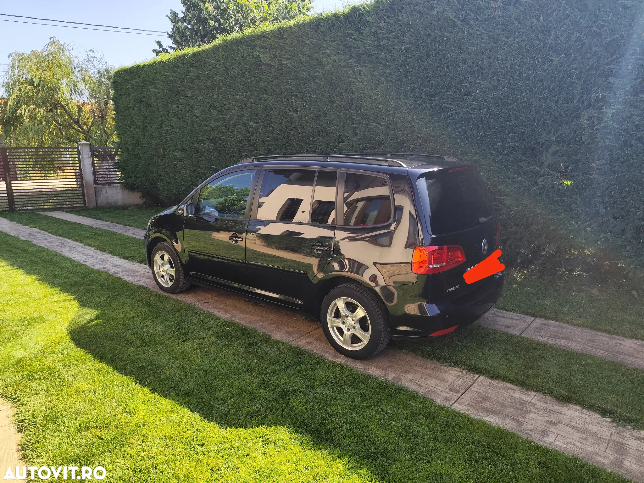Volkswagen Touran Cross 1.6 TDI DSG - 20