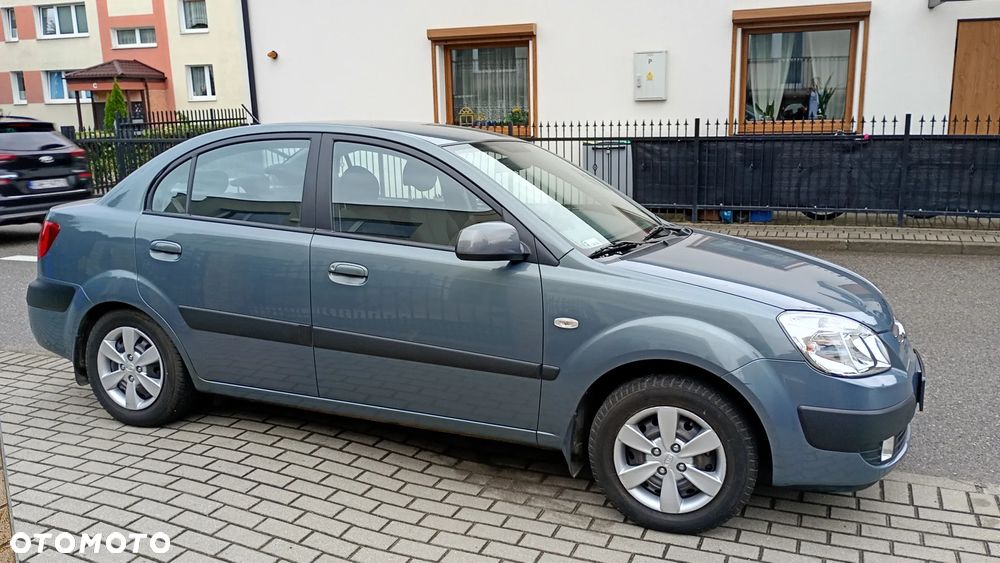 Kia Rio 1.4 Family - 6