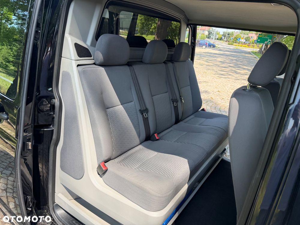 Volkswagen Transporter - 28
